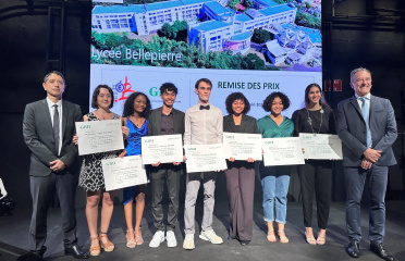GBH remet 8 bourses aux étudiants du Lycée Bellepierre à La Réunion